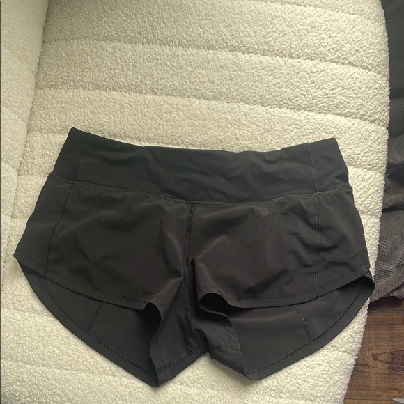 lululemon athletica black low rise 2.5” speed ups - Picture 1 of 2